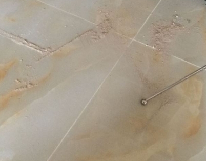 屯昌瓷砖空鼓维修公司分享粘合剂选择不当在瓷砖铺贴过程中可能导致以下问题